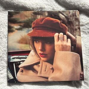 Taylor Swift Record- Red Taylor’s Version